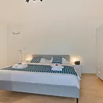 Casiola - Summer-house With Sunny Garden Nearby Hébergement de vacances Knokke-Heist
