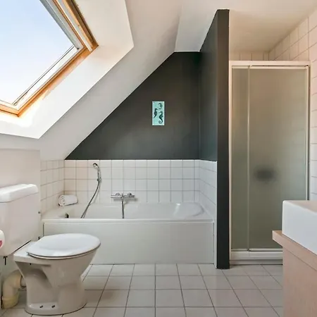 Huswell - Summer-house With Sunny Garden Nearby Casa de Férias *