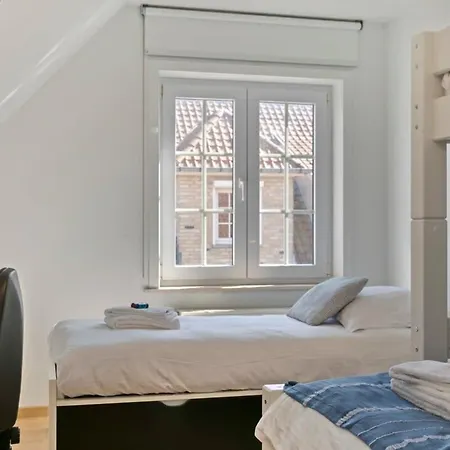 Huswell - Summer-house With Sunny Garden Nearby Knokke-Heist