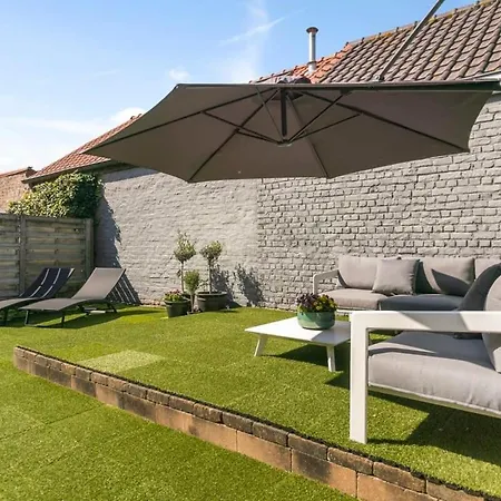 Casa de Férias Huswell - Summer-house With Sunny Garden Nearby