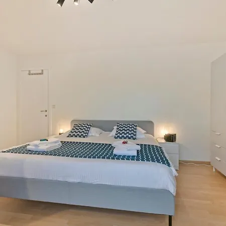 Casiola - Summer-house With Sunny Garden Nearby Feriehus Knokke-Heist