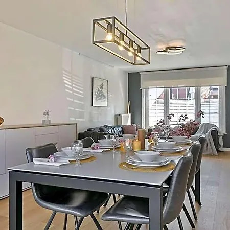 Casiola - Summer-house With Sunny Garden Nearby Casa de Férias Knokke-Heist