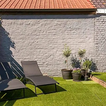Casiola - Summer-house With Sunny Garden Nearby Feriehus