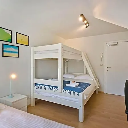 Casa de Férias Casiola - Summer-house With Sunny Garden Nearby *