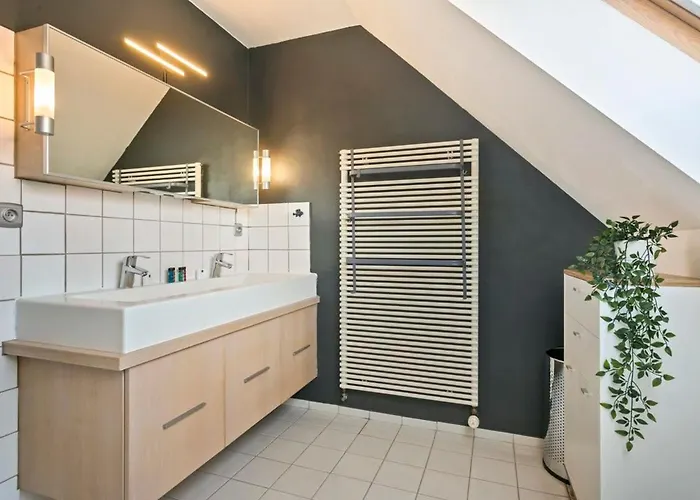 Casiola - Summer-house With Sunny Garden Nearby Semesterbostad Knokke-Heist