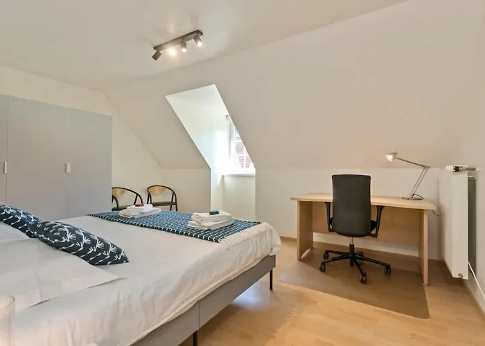 Casiola - Summer-house With Sunny Garden Nearby Knokke-Heist